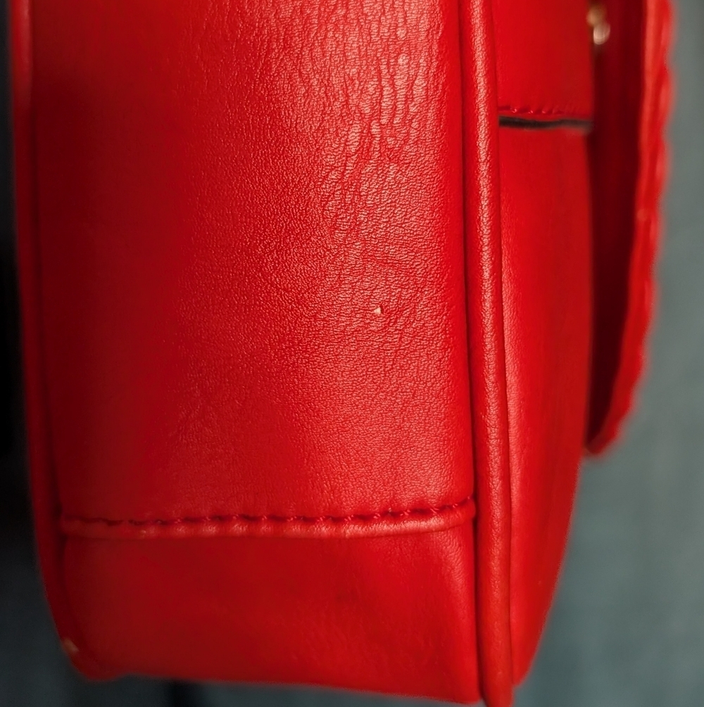 Faux Leather Red Crossbody Shoulder Bag - Picture 12 of 13
